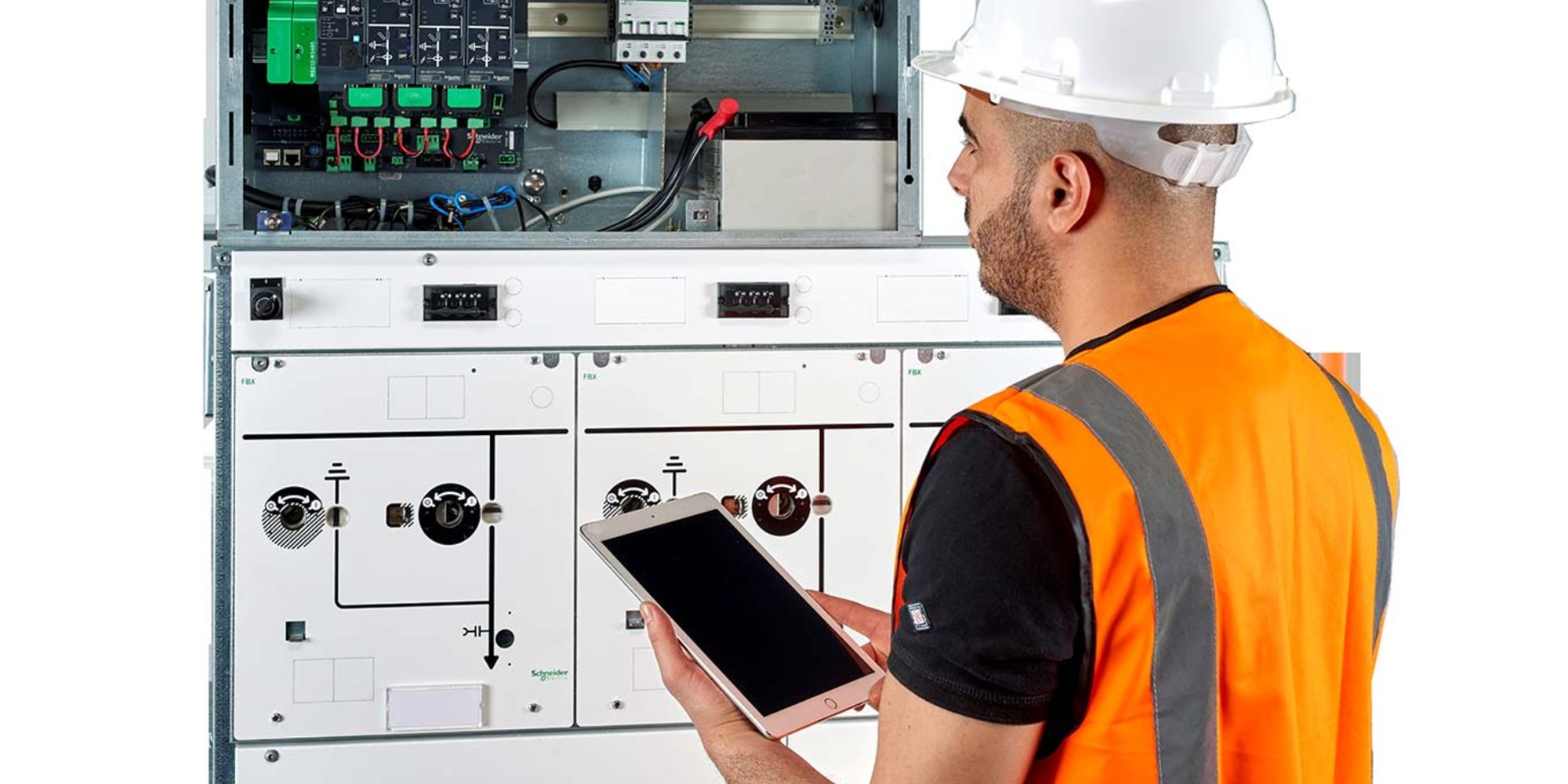 PM106167-IC-1360x775